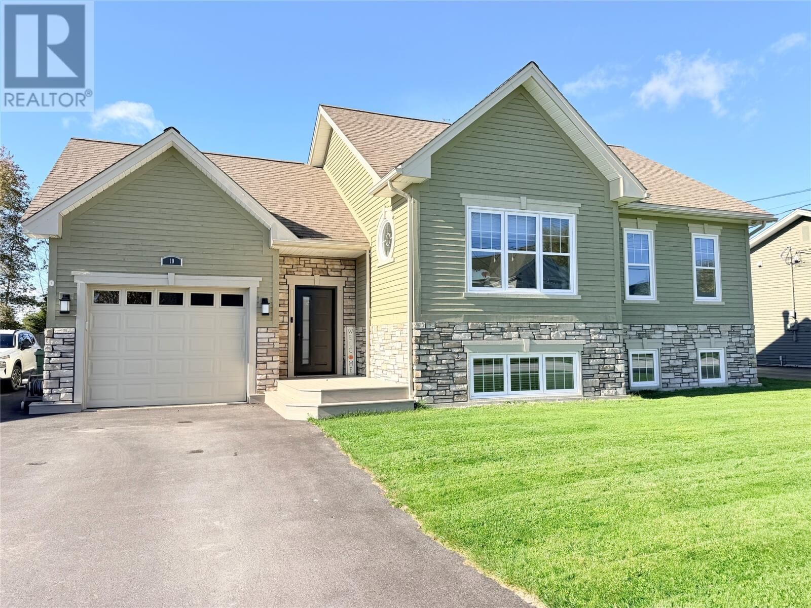 Property Photo:  10 Ball Street  NL A8A 2K7 