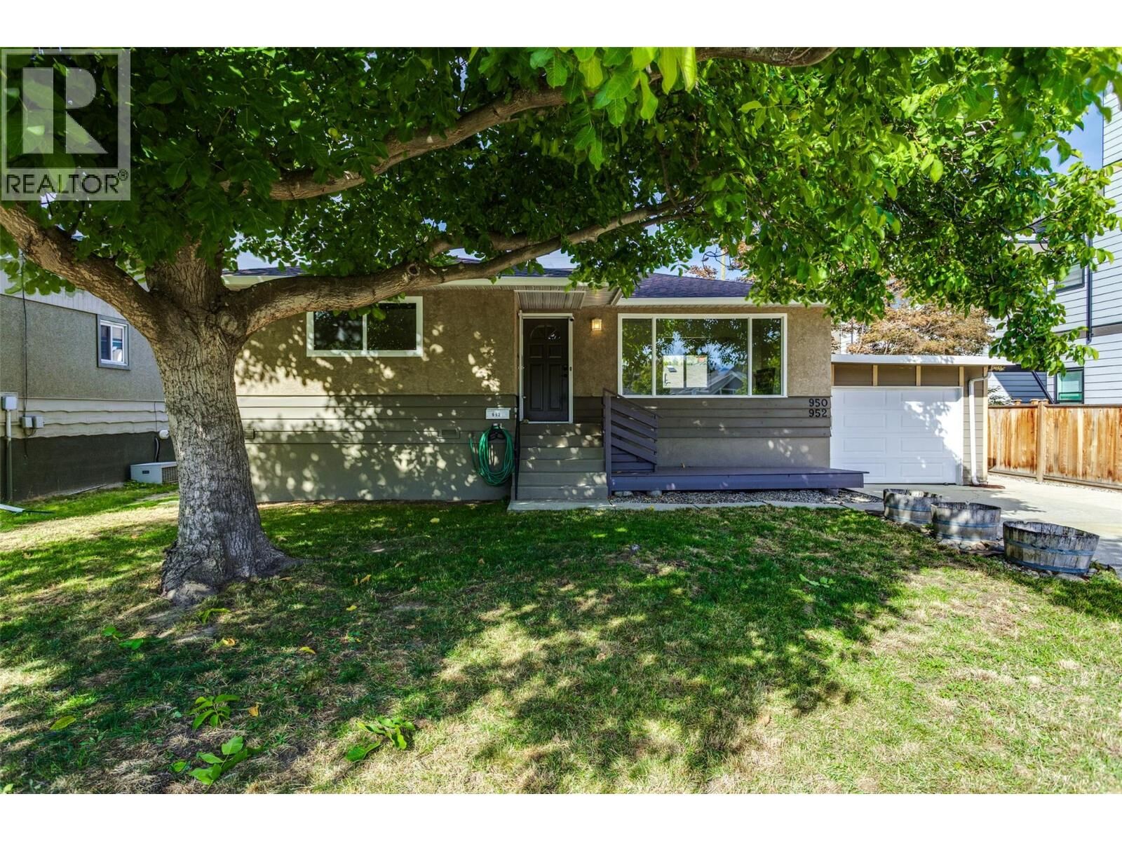 Property Photo:  950 & 952 Stockwell Avenue  BC V1Y 6W2 