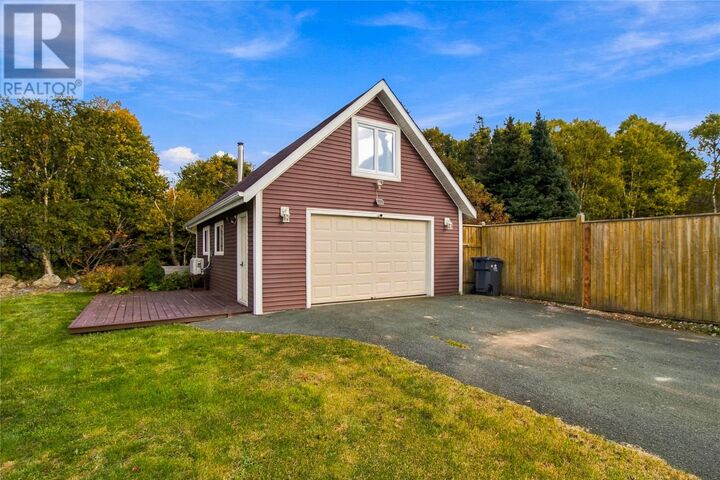 Property Photo:  37 Cambridge Crescent  NL A1W 4E1 