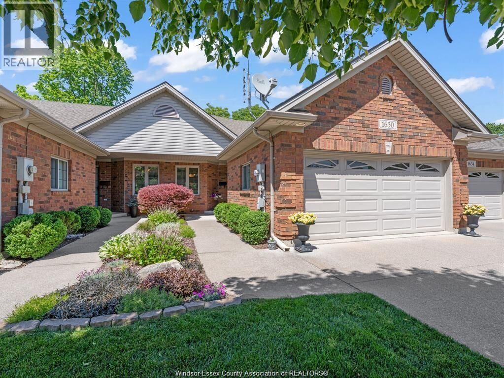 Property Photo:  1630 Naples Crescent  ON N9J 3Y9 