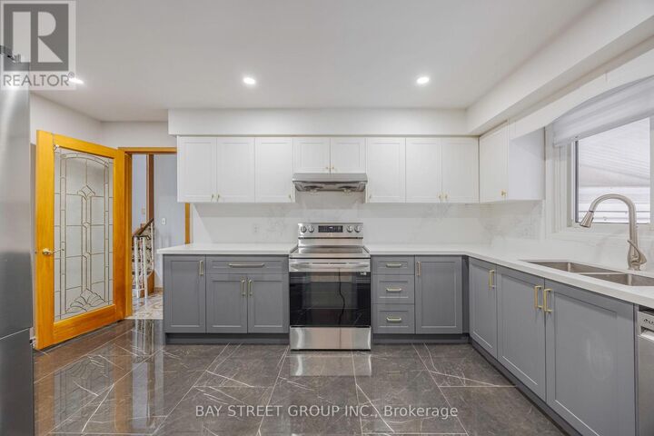 Property Photo:  29 West Street North Upper  ON L2V 2S1 