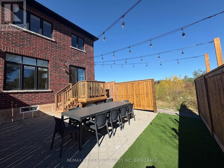 Property Photo: 7460 Baycrest ON L2G 7V7
