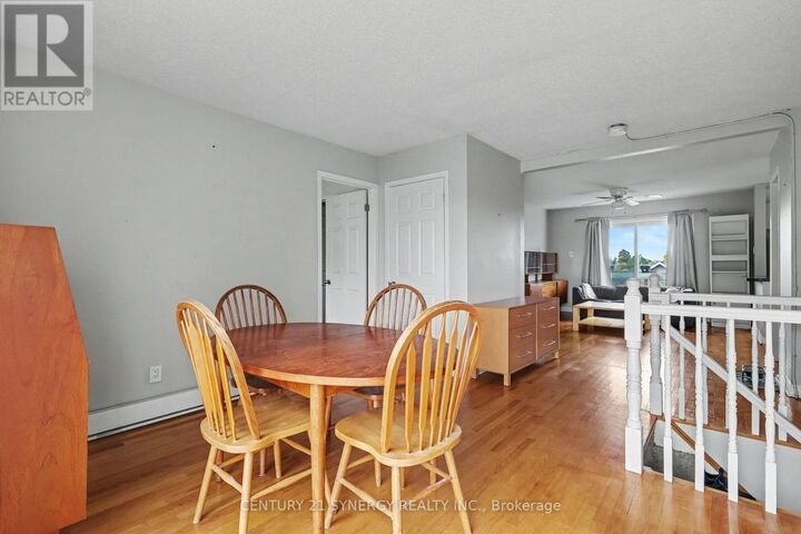 Property Photo:  190 Bayswater Avenue West 3  ON K1Y 4N4 