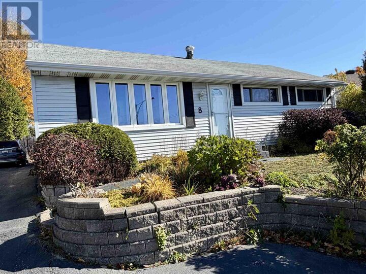Property Photo:  8 Benner Pl  ON P5A 1T4 