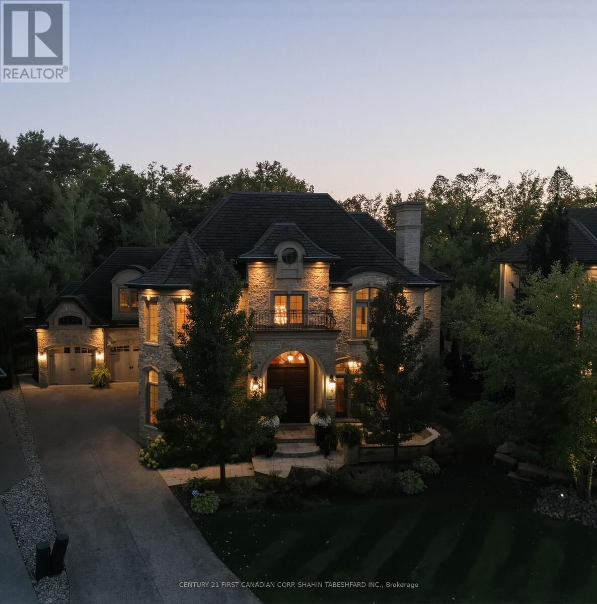 Property Photo: 2425 Waterside Close ON N6G 0M1