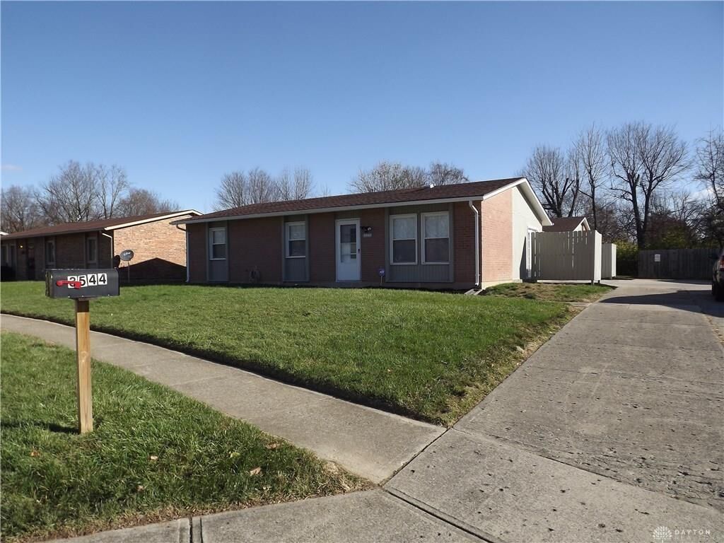 Property Photo:  3542 Golden Meadows Court  OH 45404 