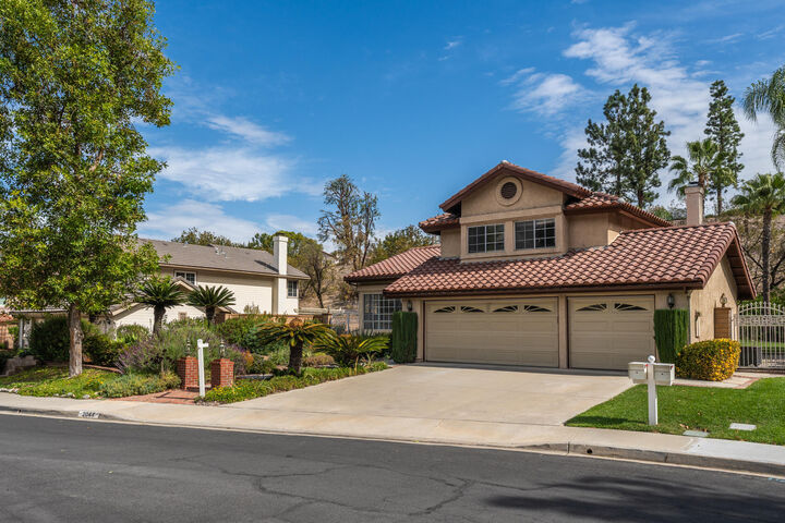 Property Photo:  2044 Via Esperanza  CA 91773 