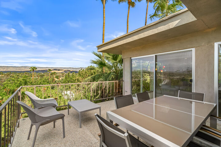 Property Photo: 2002 Southridge Drive CA 92264