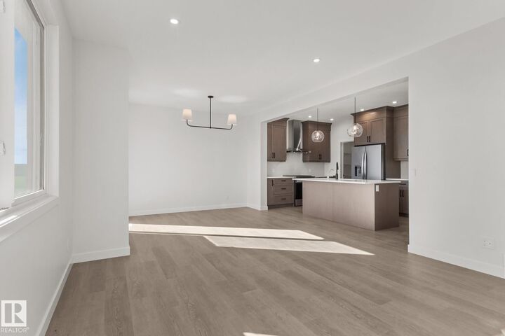 Property Photo:  2503 Muckleplum Court SW  AB T6X 3K1 