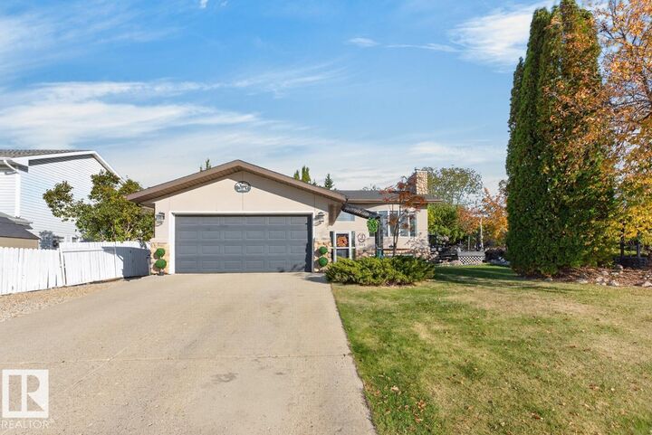 Property Photo:  5502 48 Avenue  AB T4X 1C4 