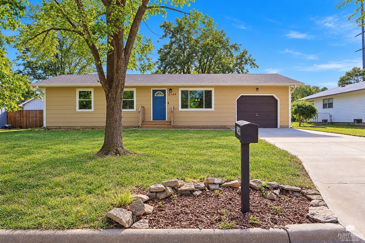 Property Photo: 2149 Griffith Terrace KS 66502