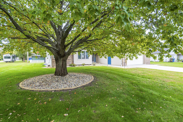 Property Photo:  1713 Kapok Street  IN 46310 