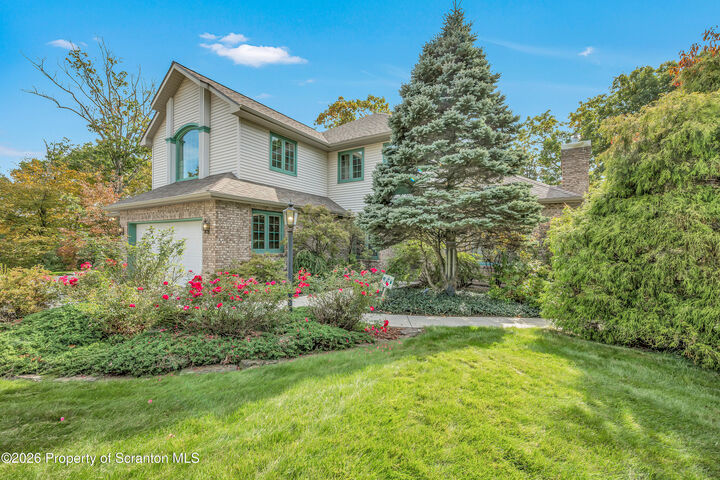 Property Photo: 302 Skyline Drive N PA 18411