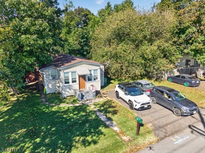 Property Photo:  311 Pierson Avenue  NJ 08837 