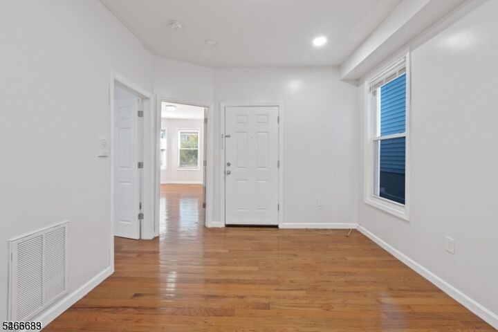 Property Photo:  346 Sanford Ave  NJ 07106 