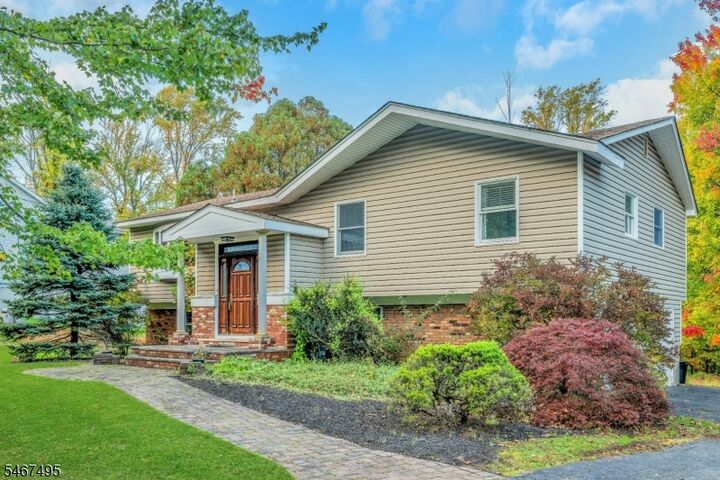 Property Photo: 12 Mountainside Dr NJ 07869