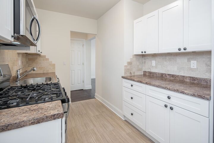 Property Photo: 86 Charles St 304 NJ 07307