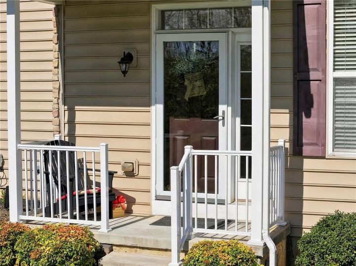 Property Photo:  186 Redclover Lane  PA 18104 