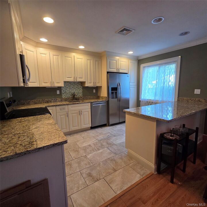 Property Photo:  163 Carriage Court A  NY 10598 