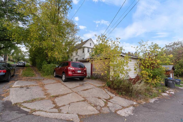 Property Photo:  2772 Wellington St  MN 55806 