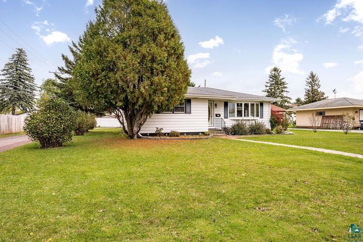 Property Photo:  1516 Wyoming Ave  WI 54880 