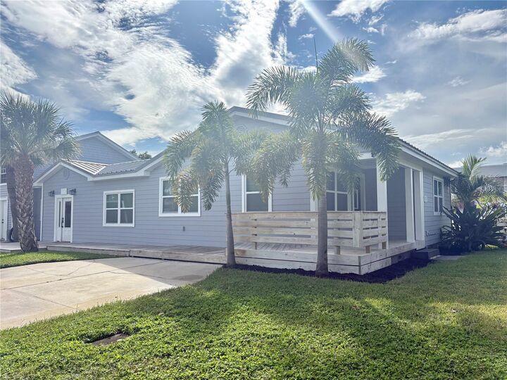 Property Photo:  6570 67th Avenue N  FL 33781 