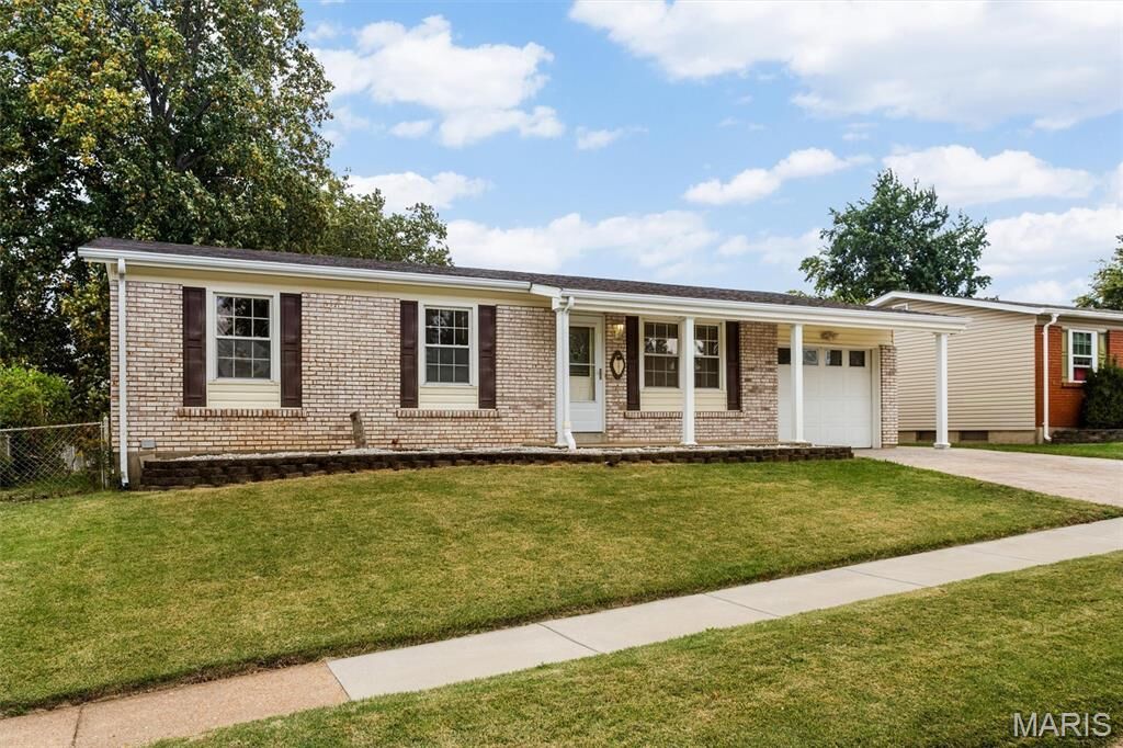 Property Photo: 12014 Renaissance Drive MO 63043