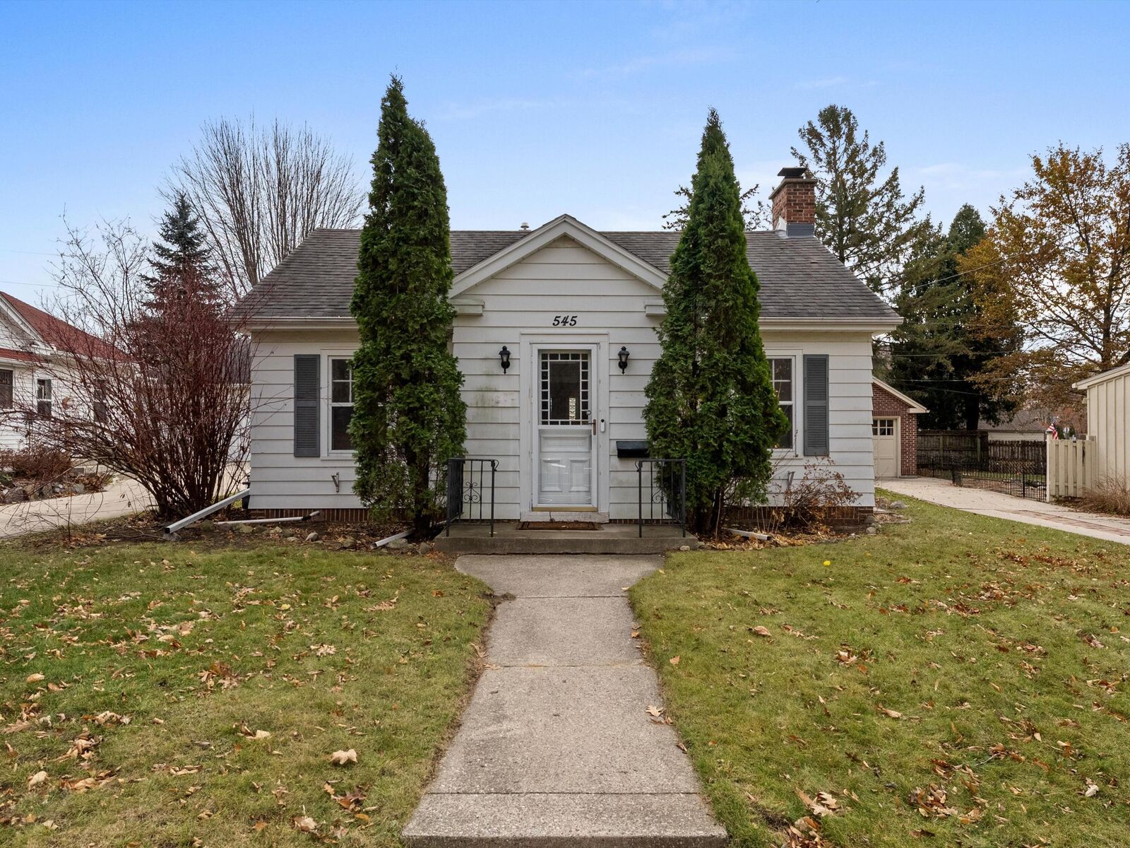 Property Photo:  545 Upper Rd  WI 53044 