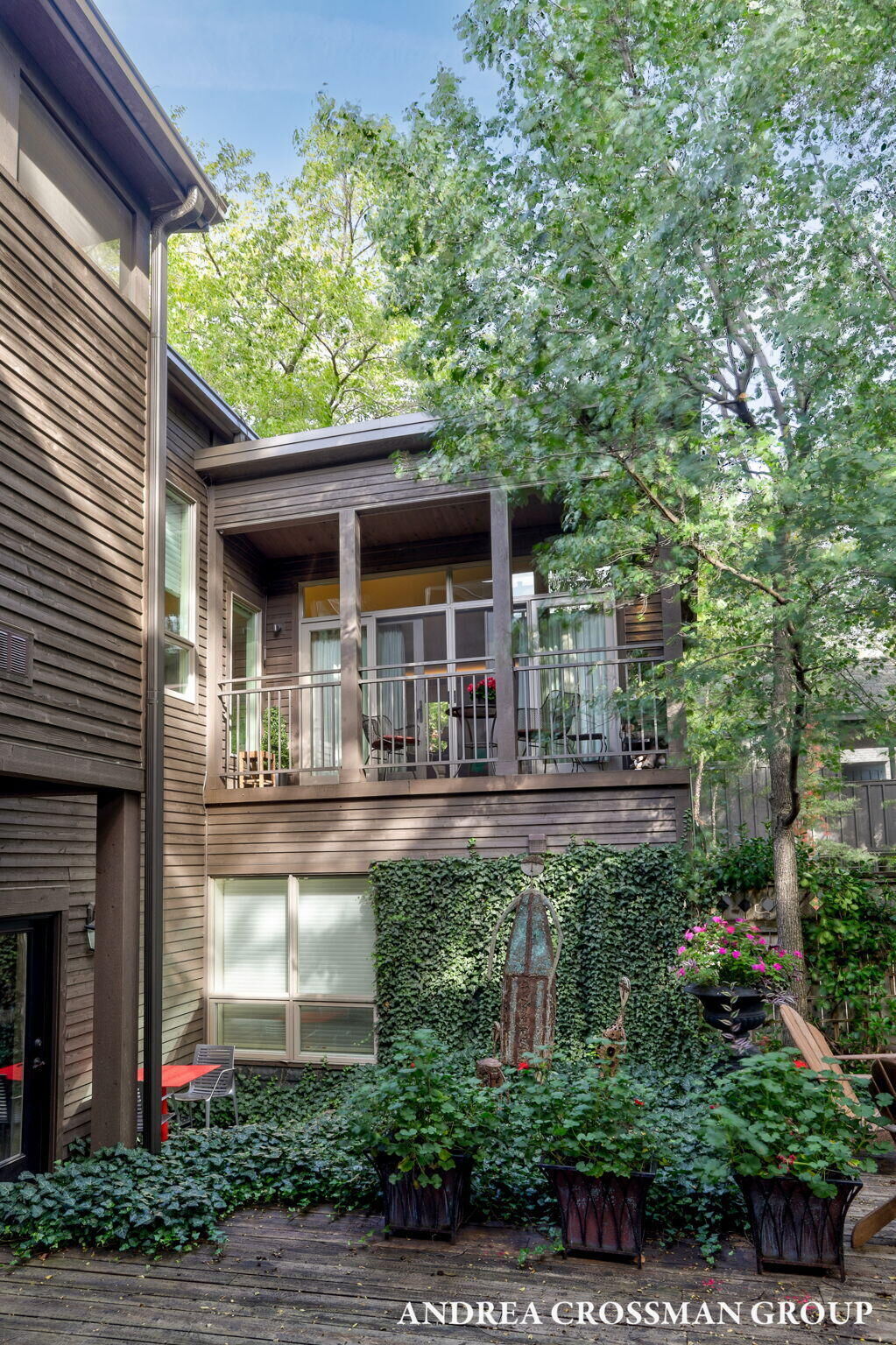 Property Photo: 36 Center Street MI 49406