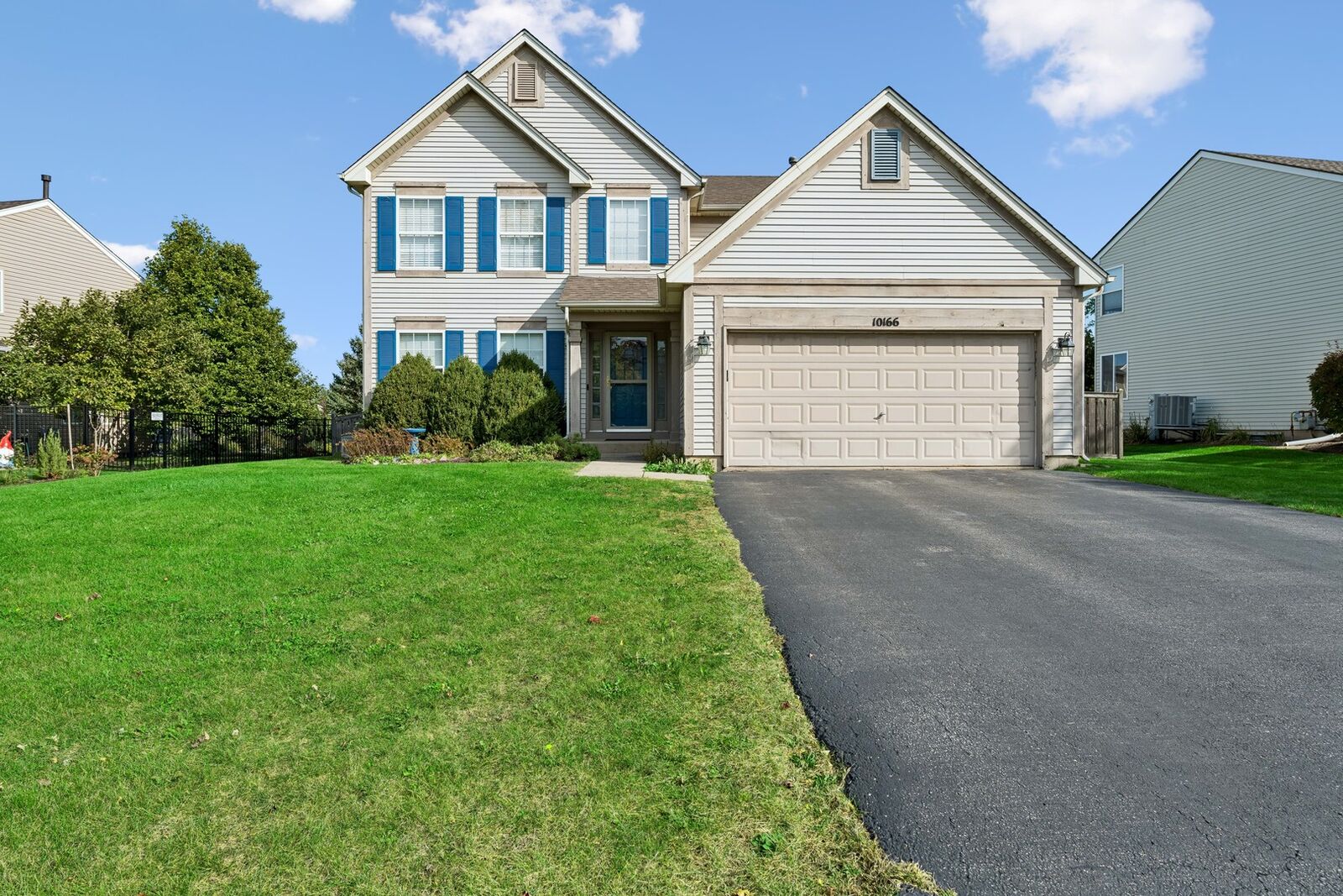 Property Photo: 10166 Compton Drive IL 60142