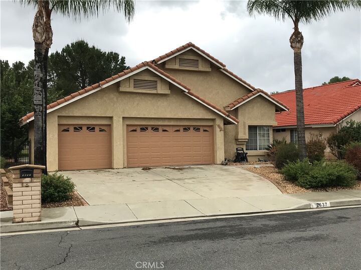 Property Photo:  2637 Banyan Tree Lane  CA 92545 