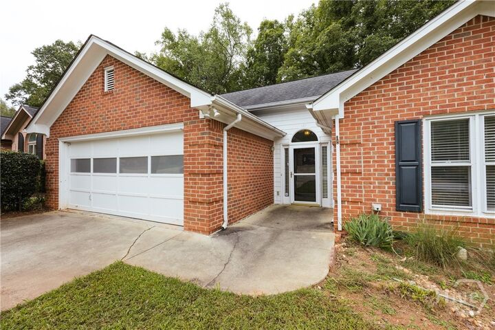 Property Photo:  137 Lucy Lane  GA 30606 
