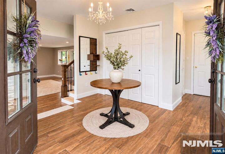 Property Photo:  39 Hillcrest Avenue  NJ 07045 