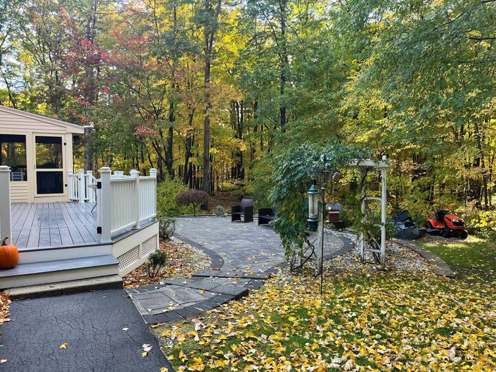 Property Photo: 3 Kelley Drive NH 03038
