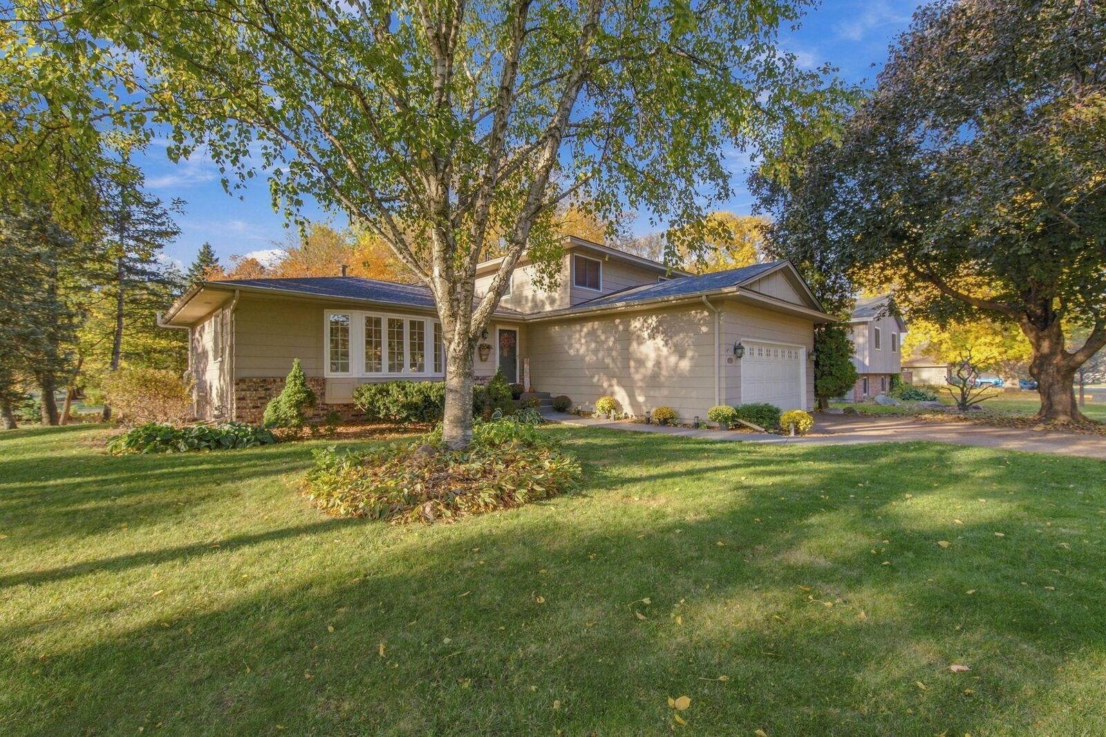 Property Photo:  11115 Lanewood Circle  MN 55344 