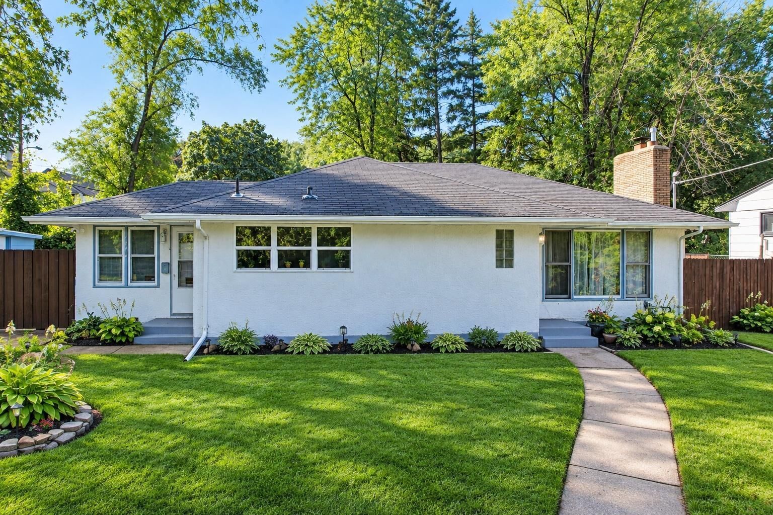 Property Photo: 1476 Burns Avenue MN 55106