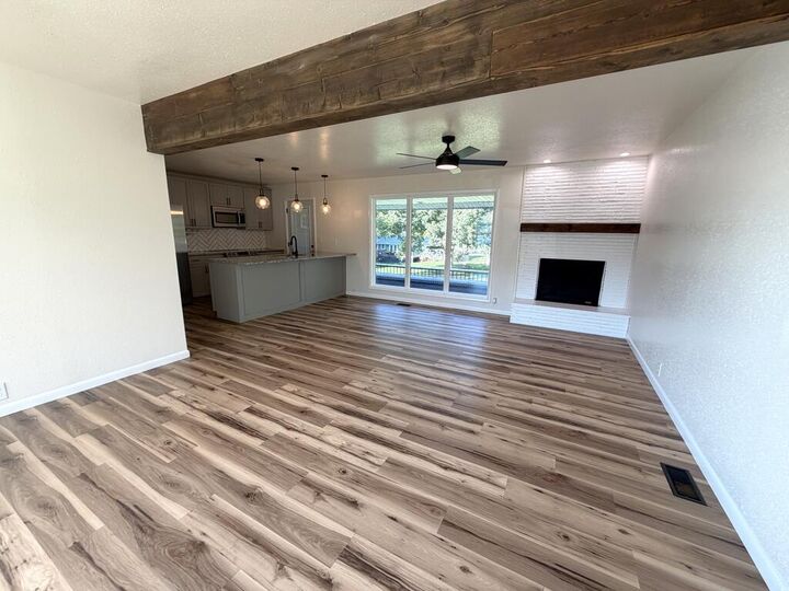 Property Photo:  1905 Webster St  MO 64601 