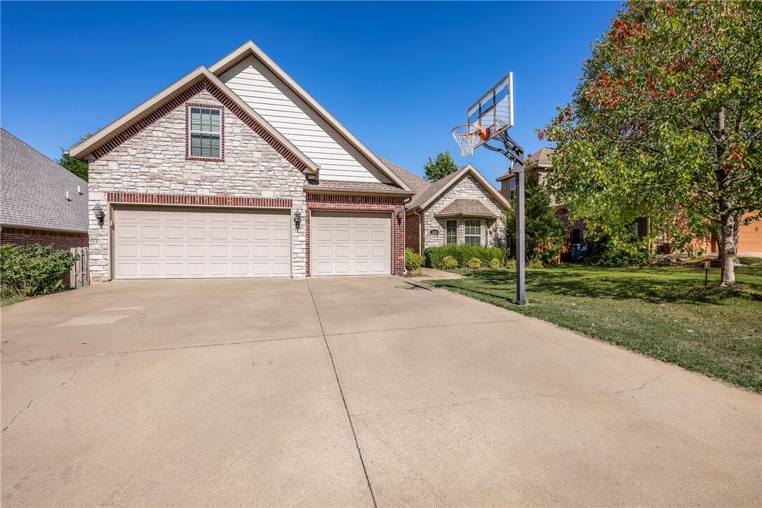 Property Photo:  4510 SW Alfalfa Avenue  AR 72713 