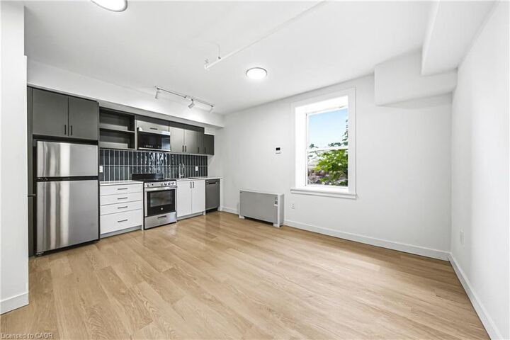 Property Photo:  325 James Street S 306  ON L8P 3B7 
