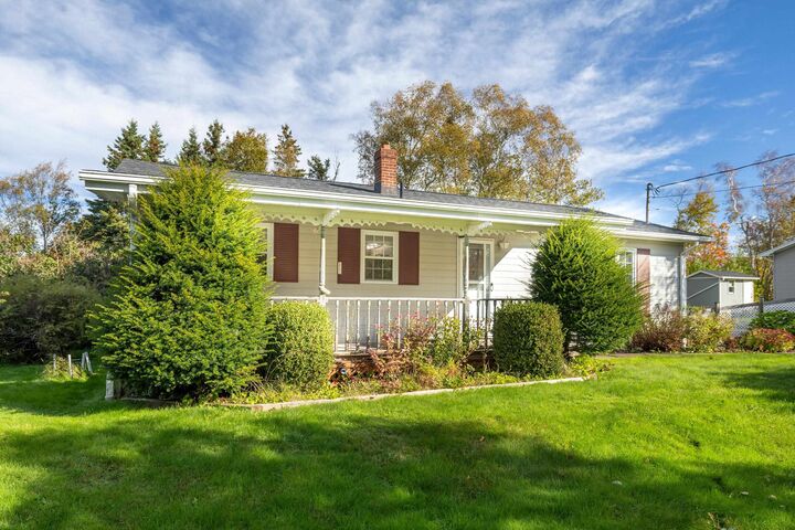 Property Photo:  17 Towerwood Drive  PE C1B 1J5 