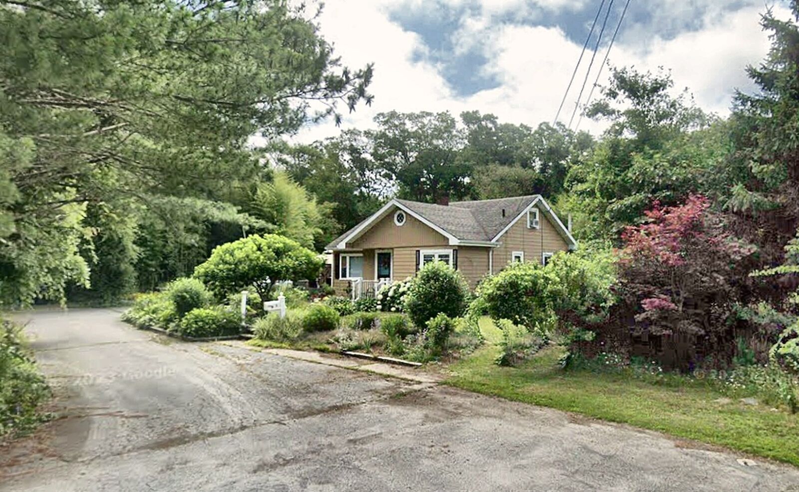 Property Photo:  1 E Wordell  MA 02748 