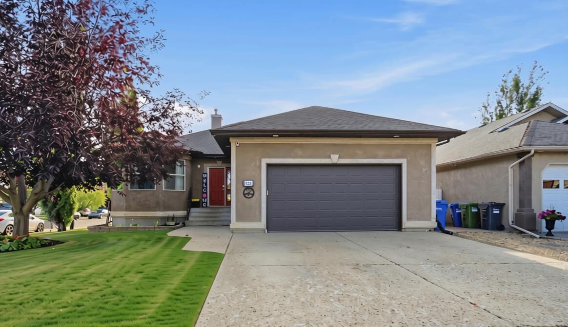 Property Photo:  125 Ainsworth Crescent  AB T4R 3B1 