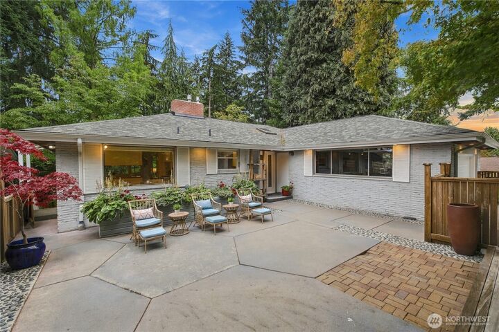 Property Photo: 8515 27th Avenue NE WA 98115