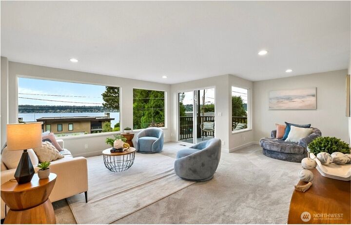 Property Photo: 6205 NE 125th Street WA 98034