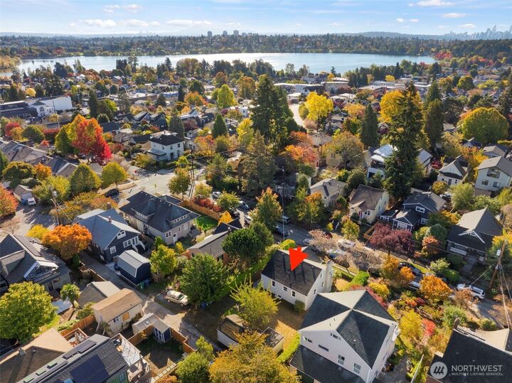 Property Photo:  742 N 77th Street  WA 98103 