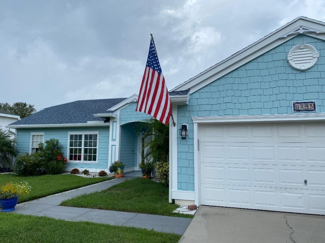 Property Photo: 4805 Myrtle Drive FL 34982