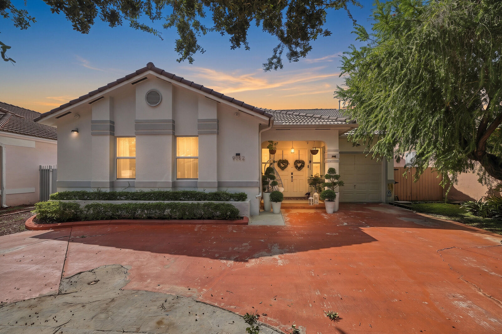 Property Photo: 9062 NW 148th Terrace FL 33018