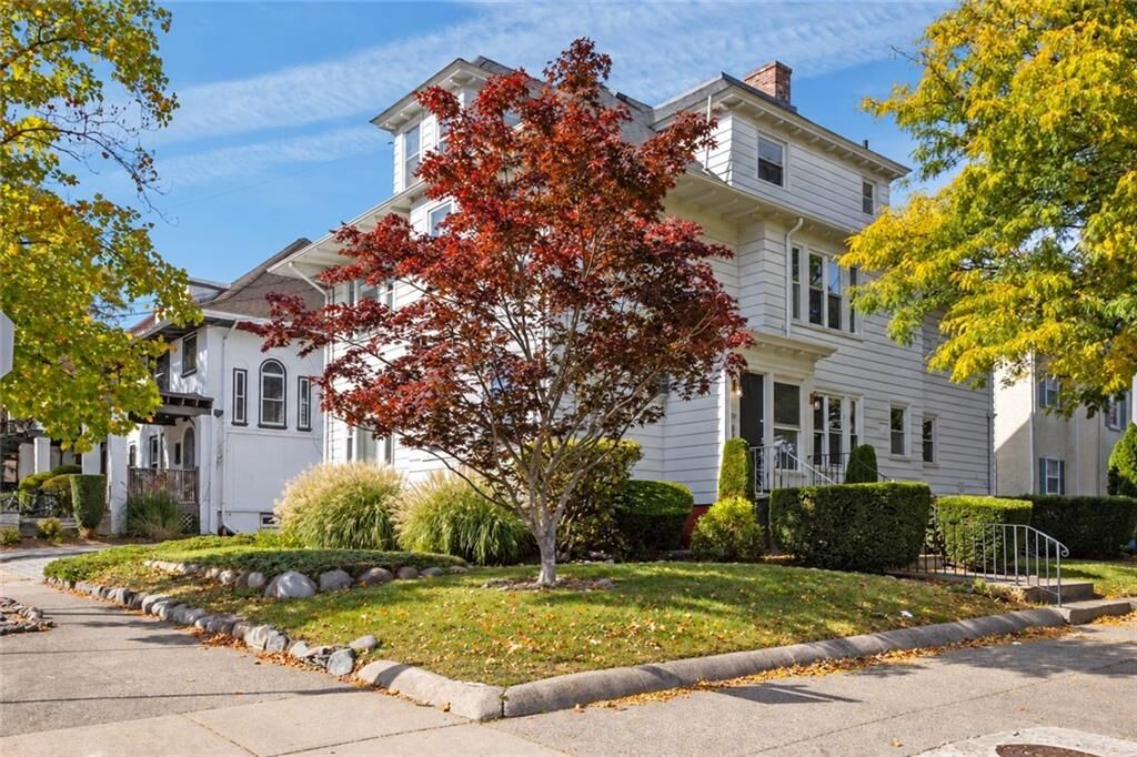 Property Photo:  130 Elmgrove Avenue  RI 02906 