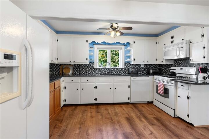 Property Photo:  8 Wheeler Avenue  RI 02809 