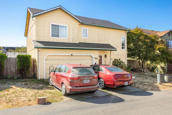 Property Photo: 3832 Fenn Way CA 95062